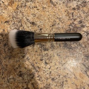 Mac brush 187sh